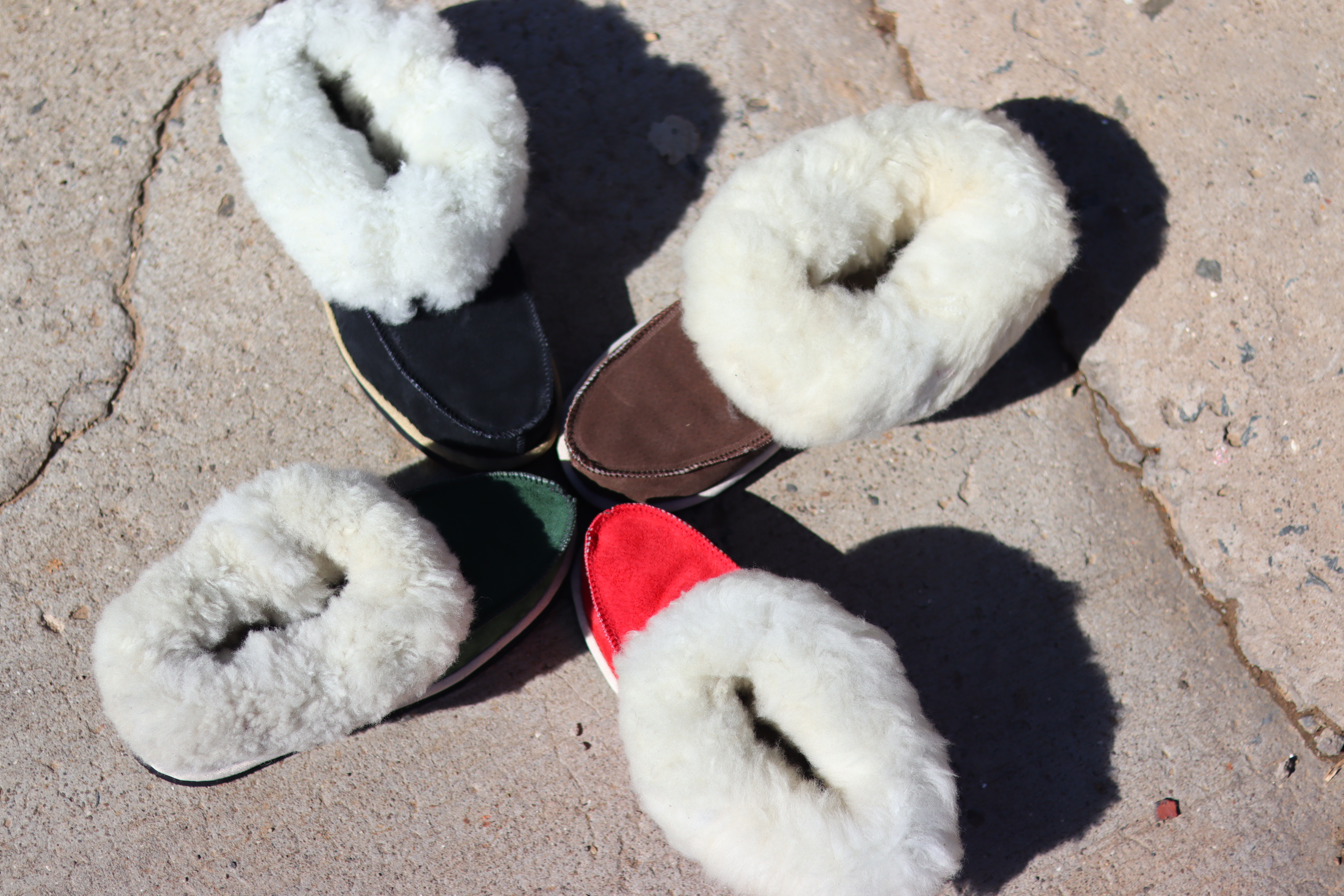 864 sheep skin slippers